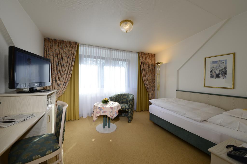 Hotel Spiegel Кельн Екстер'єр фото